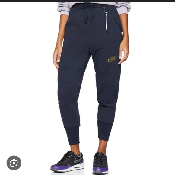 Nike NSW Fleece Jogger Sweatpants Navy Blue Embroidered Women’s - Picture 1 of 11